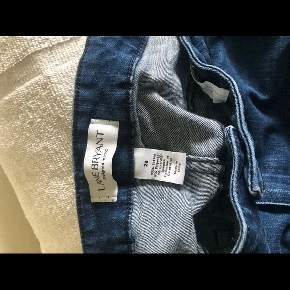 EUC SZ 28 Jeans by Lane Bryant - Picture 4 of 4